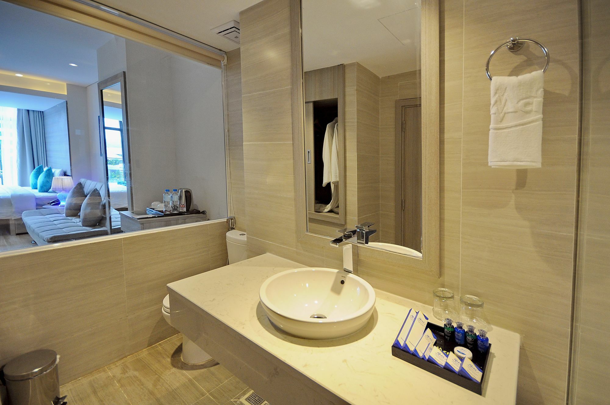 The Mcr Luxury Nha Trang Hotell Exteriör bild