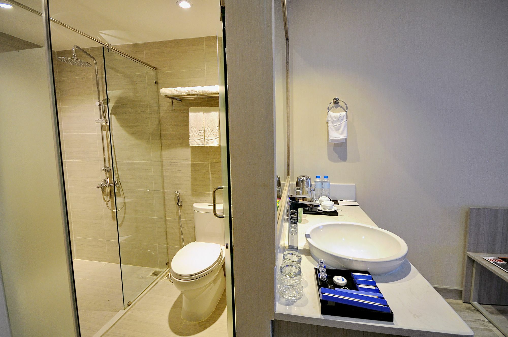 The Mcr Luxury Nha Trang Hotell Exteriör bild